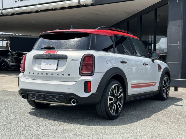 MINI CROSSOVER