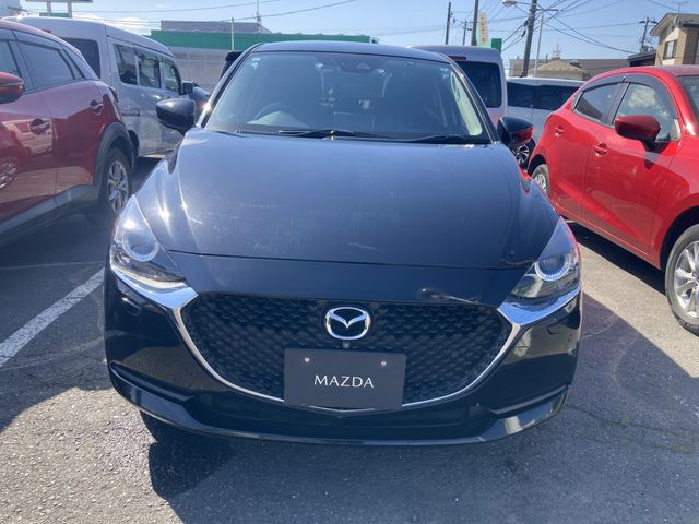 MAZDA2