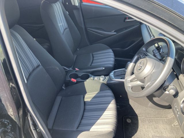 MAZDA2