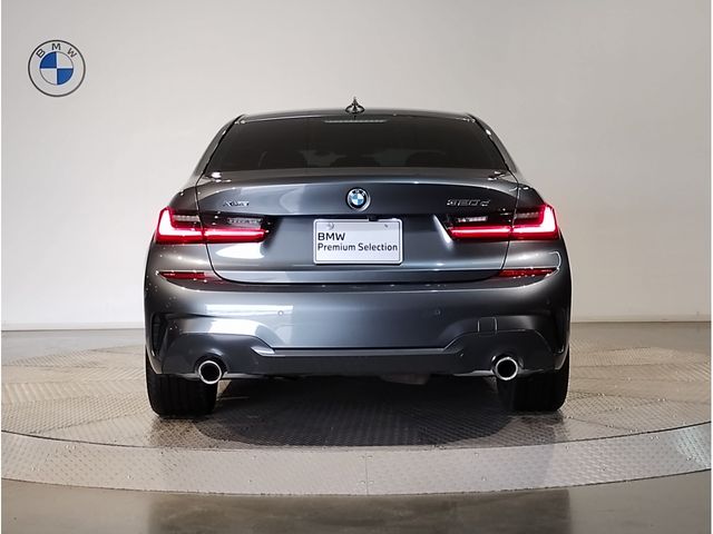 BMW 3 Series sedan