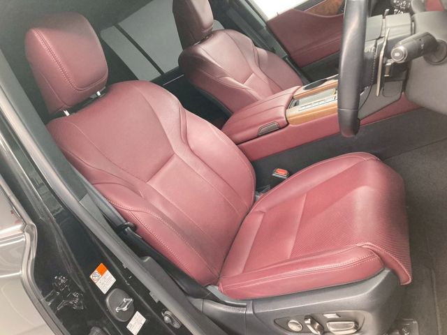 LEXUS LX600