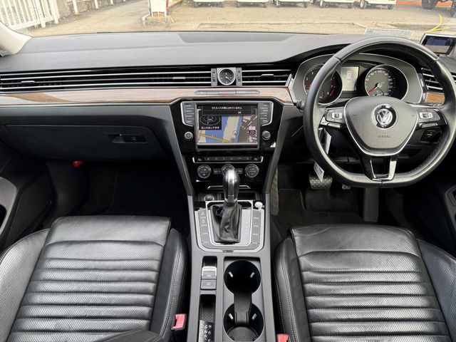VOLKSWAGEN PASSAT VARIANT