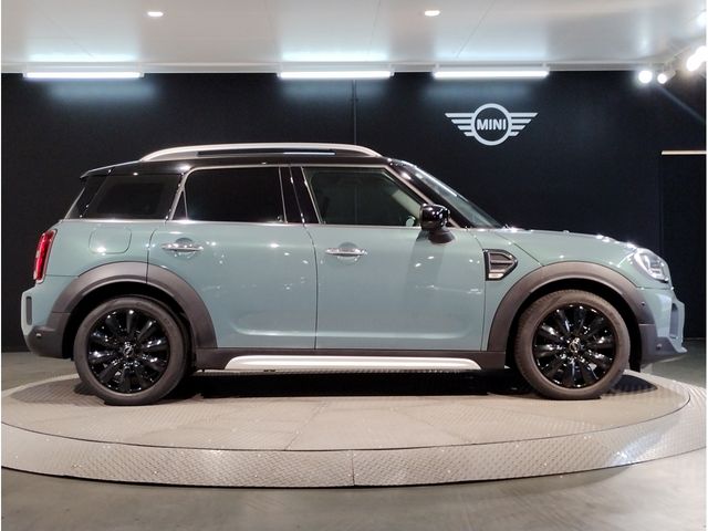 MINI COOPER D CROSSOVER