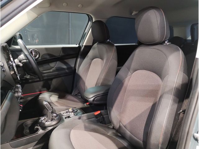 MINI COOPER D CROSSOVER