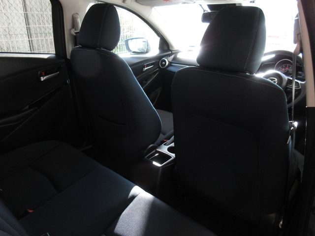 MAZDA2