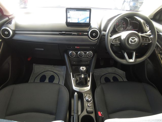 MAZDA2