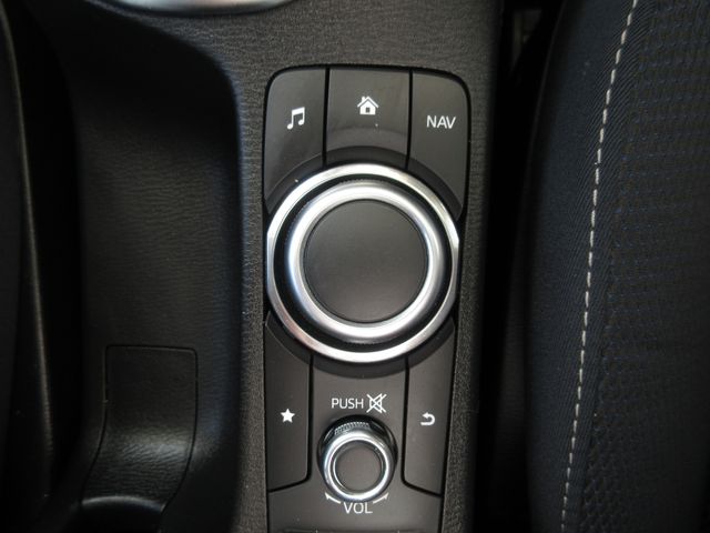 MAZDA2