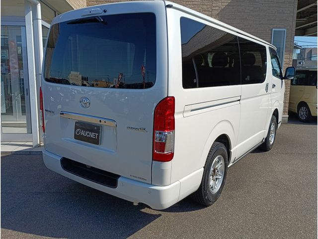 HIACE van 4WD