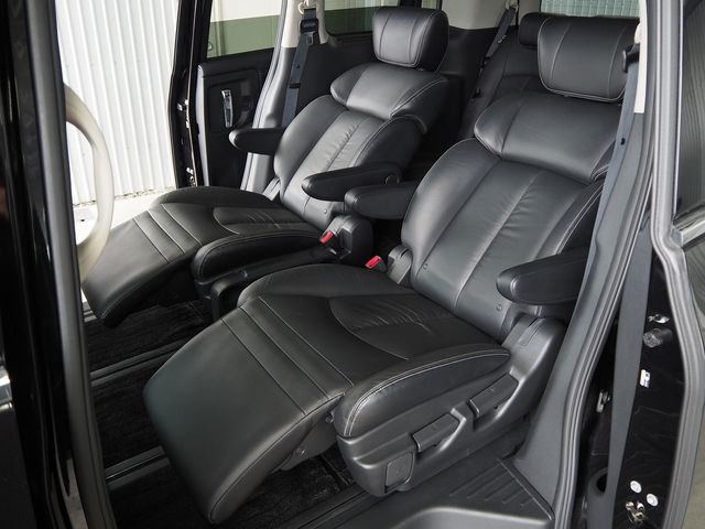 ELGRAND  4WD