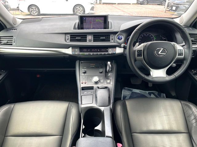 LEXUS CT200h