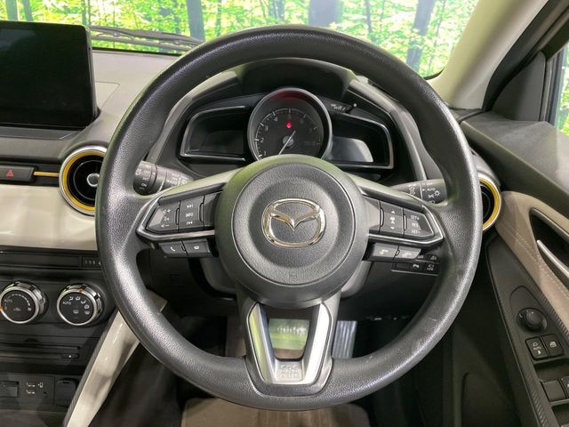 MAZDA2