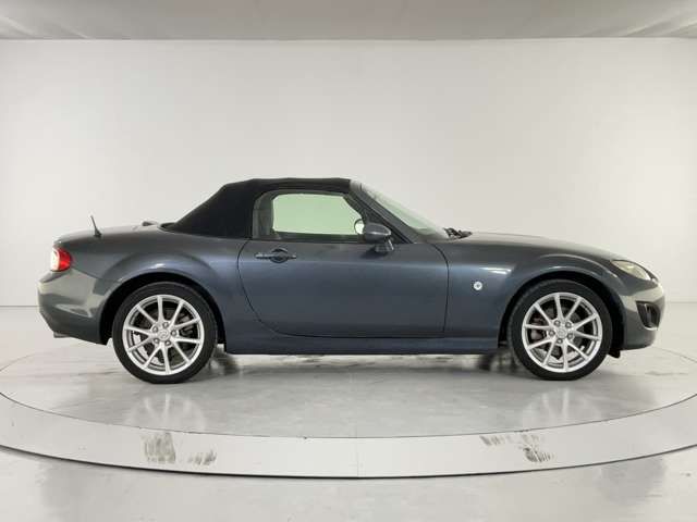 ROADSTER