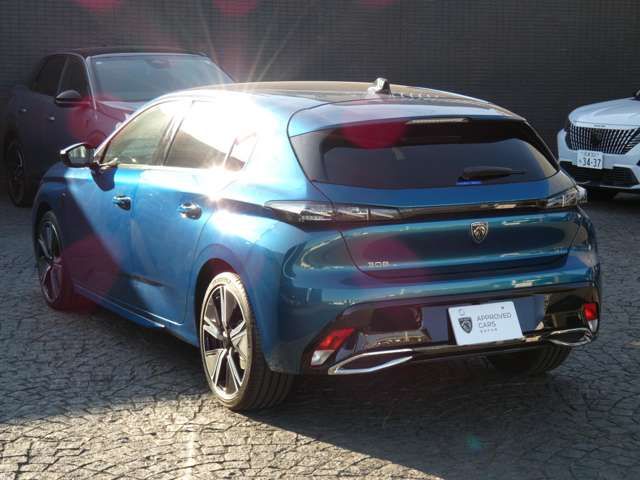 PEUGEOT 308