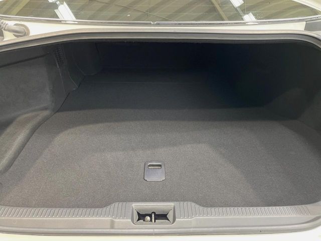 CROWN sedan hybrid 4WD