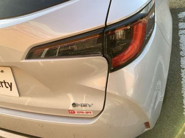 COROLLA TOURING HYBRID