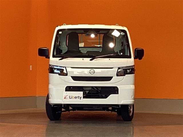 CLIPPER truck