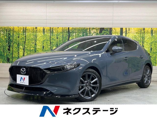MAZDA3 FASTBACK