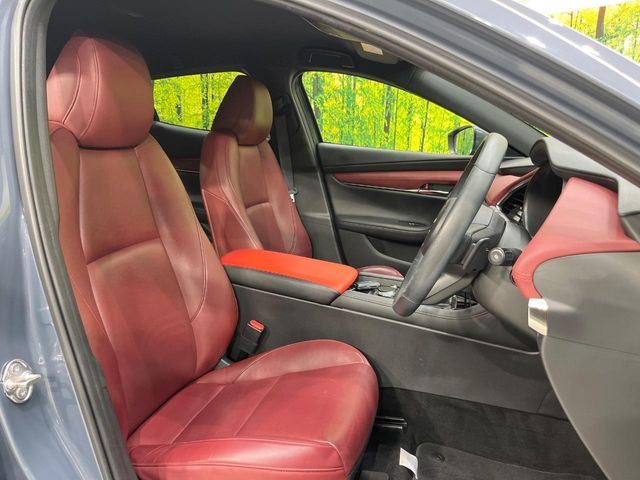 MAZDA3 FASTBACK