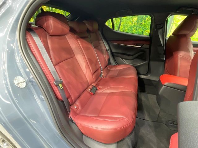 MAZDA3 FASTBACK