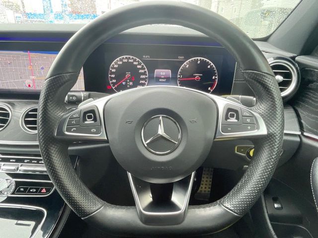 MERCEDES BENZ E class sedan