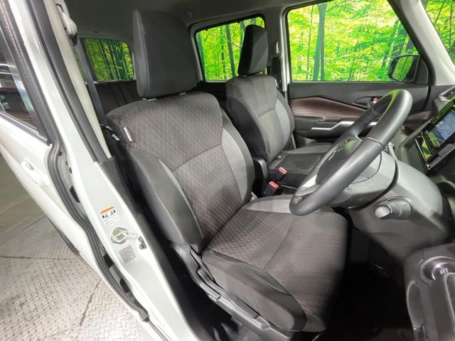DELICA D:2 CUSTOM 2WD