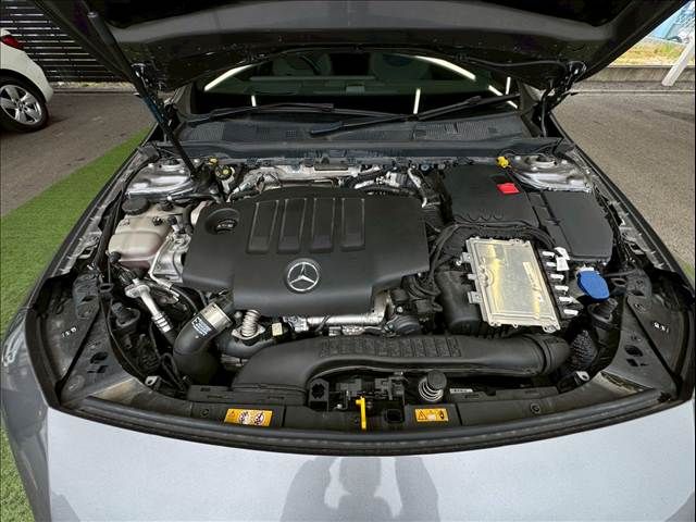 MERCEDES BENZ CLA class