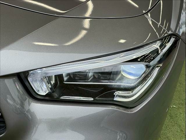 MERCEDES BENZ CLA class