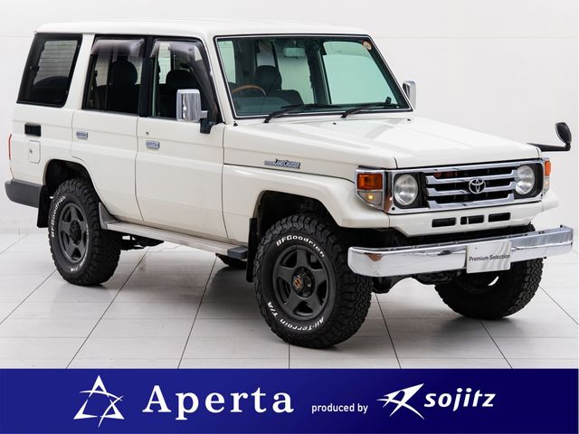 LANDCRUISER van