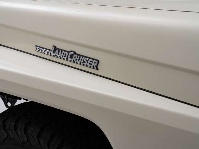 LANDCRUISER van
