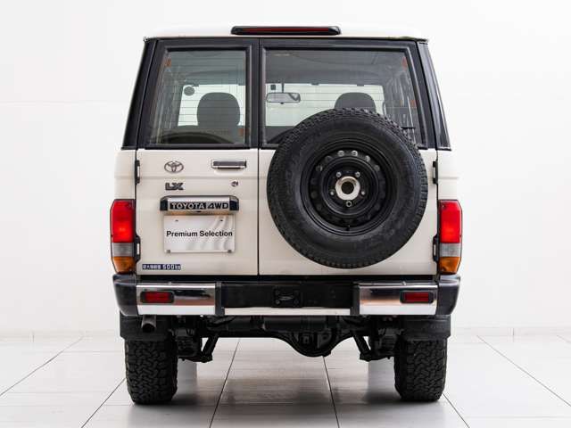 LANDCRUISER van