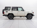 LANDCRUISER van