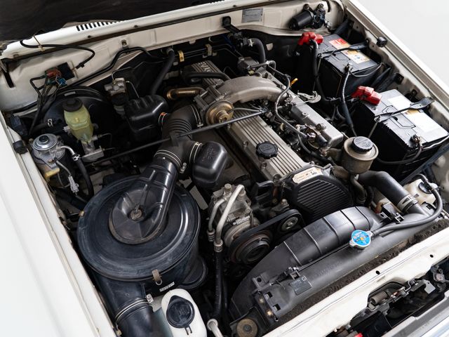 LANDCRUISER van