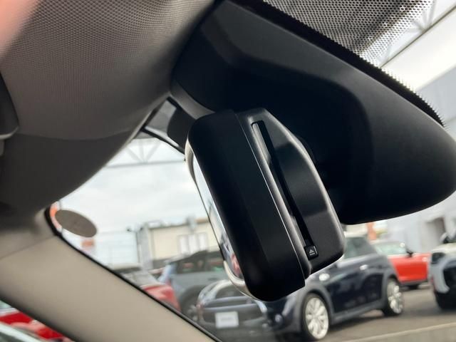 MINI COOPER S E CROSSOVER