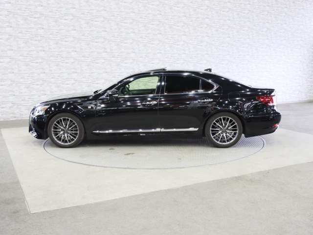 LEXUS LS460