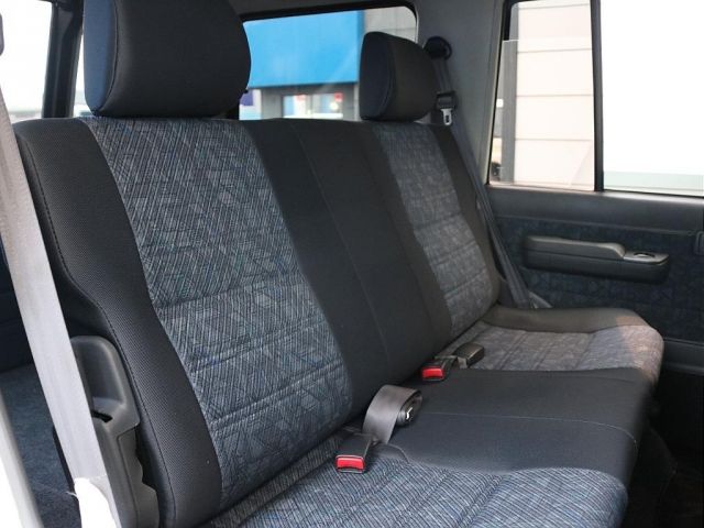 LANDCRUISER van