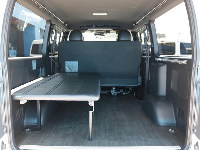 HIACE van 4WD