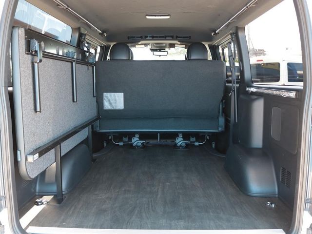 HIACE van 4WD
