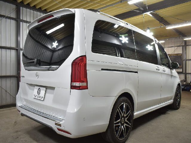 MERCEDES BENZ V class