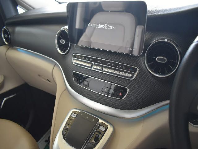 MERCEDES BENZ V class