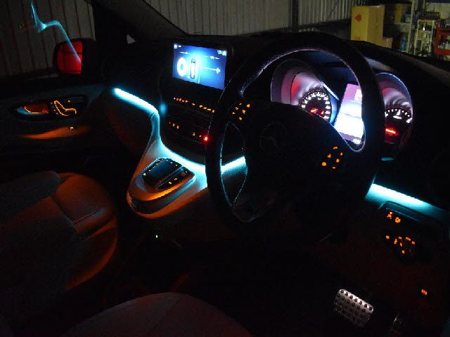 MERCEDES BENZ V class