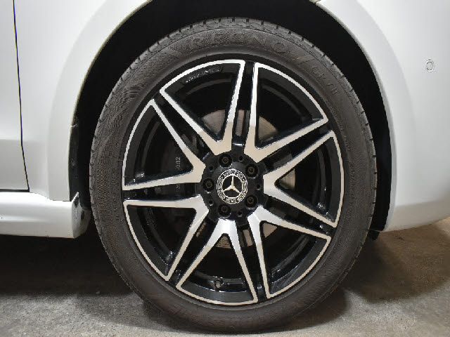 MERCEDES BENZ V class