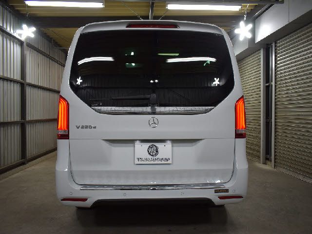 MERCEDES BENZ V class