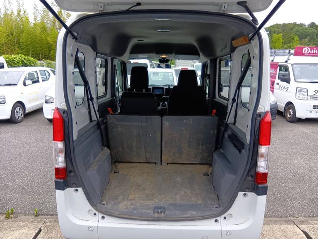 N-VAN