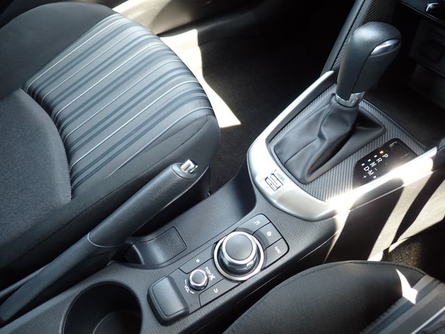 MAZDA2