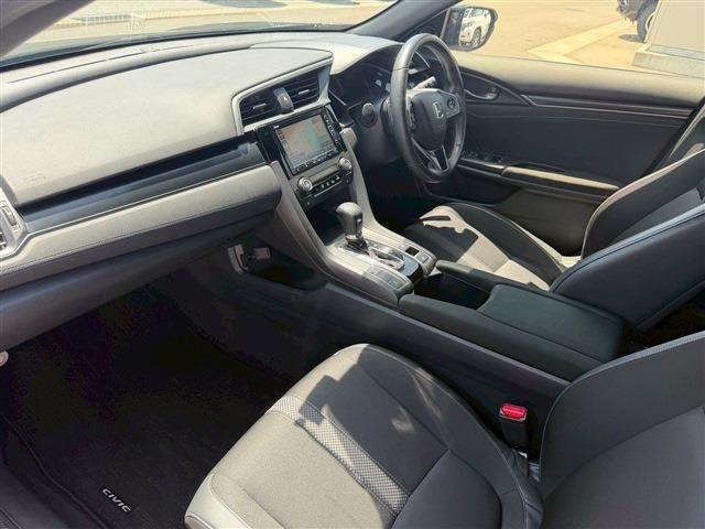 CIVIC hatchback