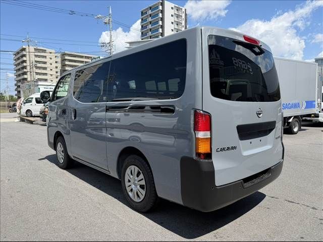 CARAVAN van 4WD