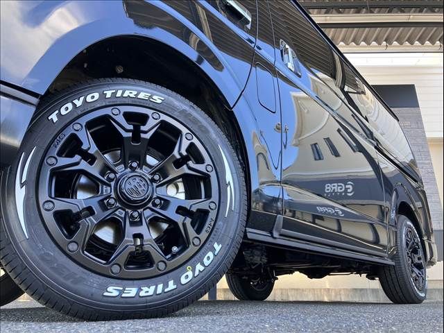 HIACE van 4WD