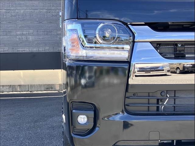 HIACE van 4WD