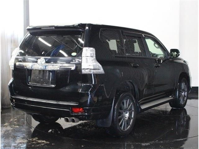 LANDCRUISER PRADO