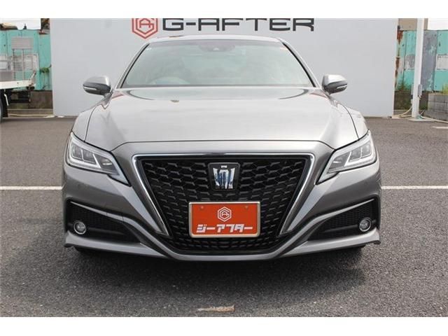 CROWN sedan hybrid 4WD